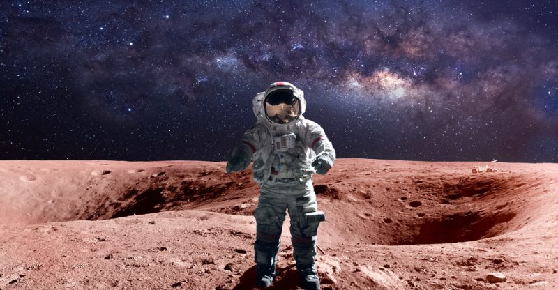 Italia sulla Luna, immagine di un astronauta su Marte